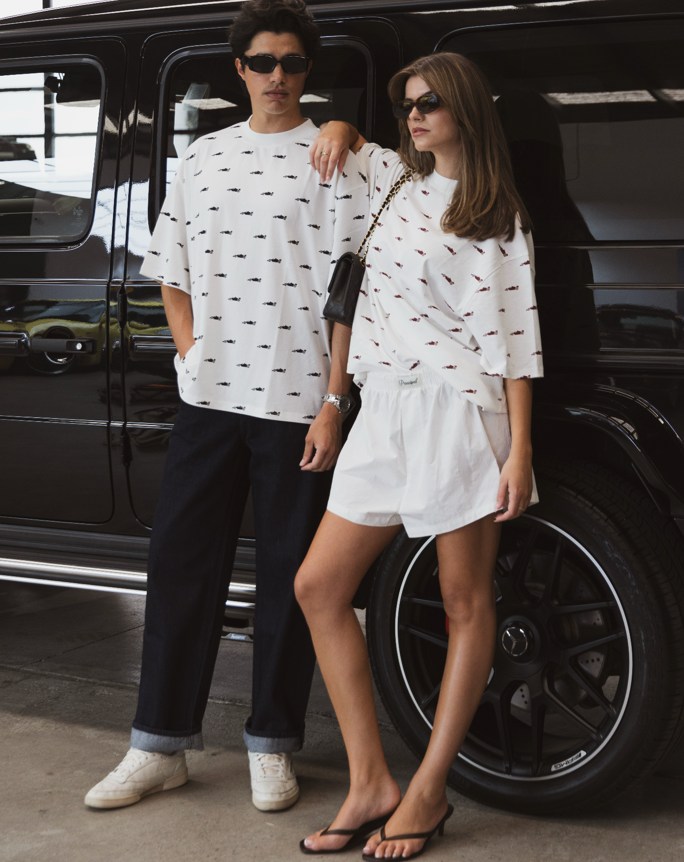PITLANE TSHIRT (Black Cars)